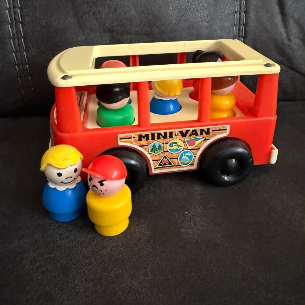 Vintage Fisher Price Mini Van Toy With Little People Figures